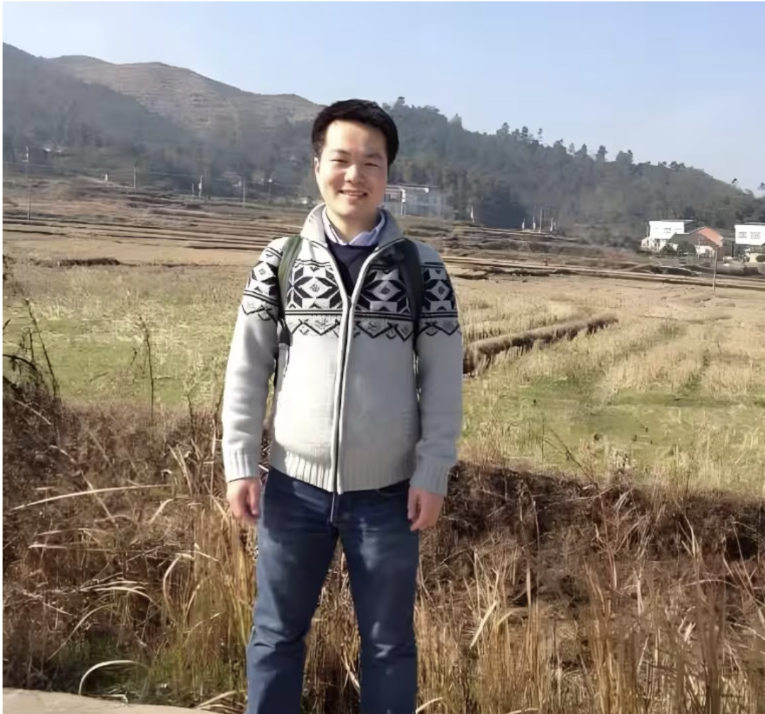 哈佛蒋同学被批特权代表!9年前站上同一演讲台的中国男生赢在哪里?如今又过得怎样了?