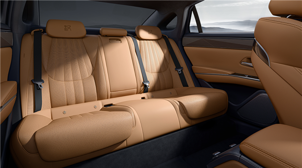 比亚迪全新双旗舰 汉L、唐L内饰官图发布:极具东方美
