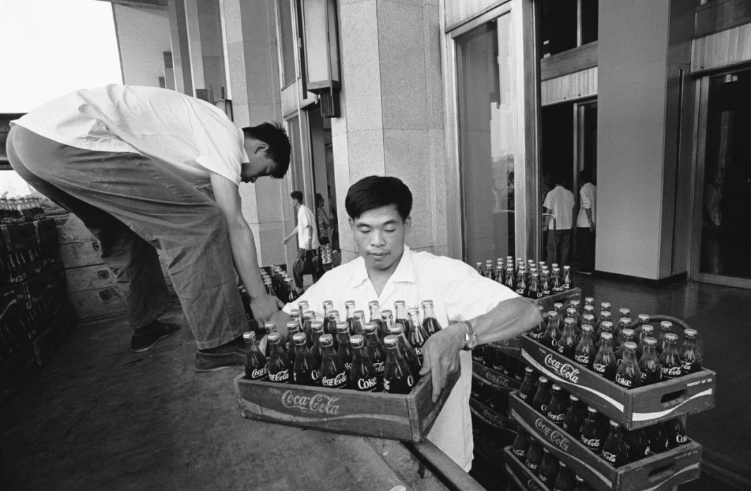 △1979年运到中国内地的可口可乐