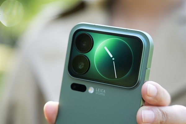 小米17 Pro上手：工业设计颠覆 全面超越iPhone