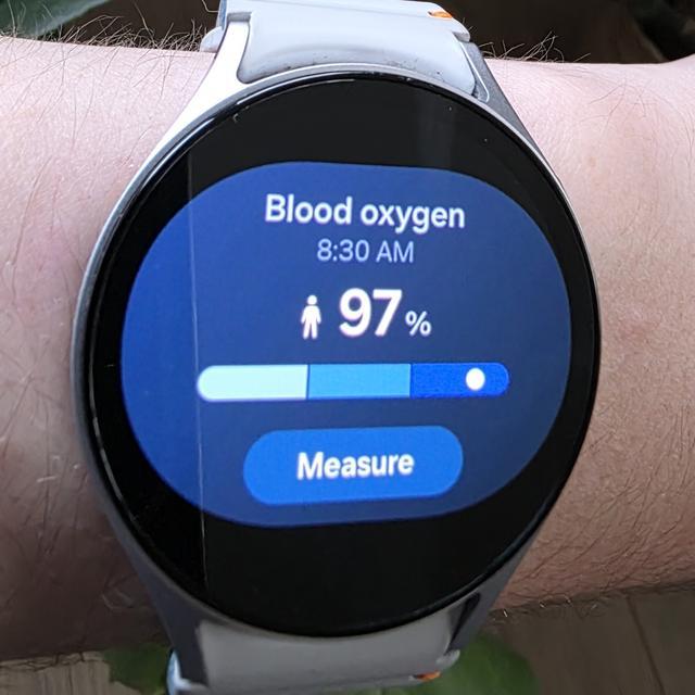 三星Galaxy Watch新界面曝光 边框问题被放大