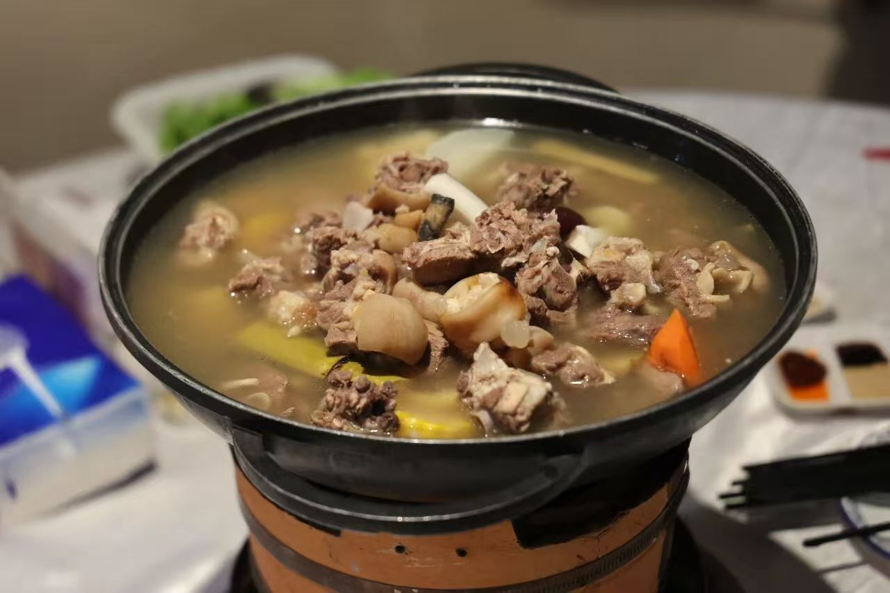 广东人的防寒套餐可以没有羽绒服,但不能没有羊肉煲。