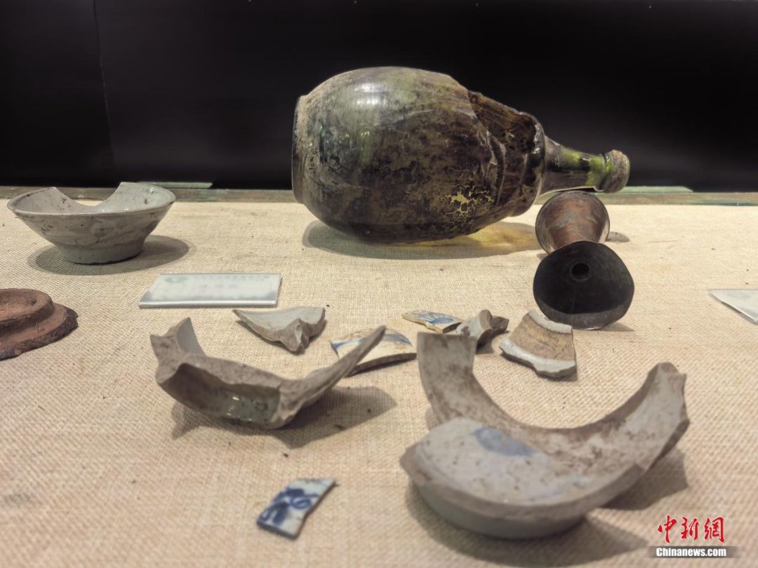 密营挖掘出来的抗联战士生活用品。苍雁 摄