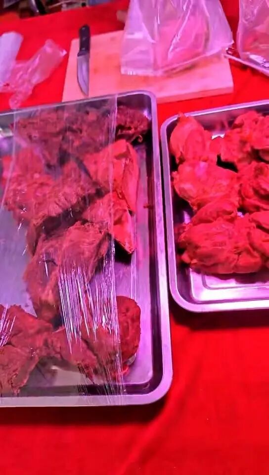 林先生举报商家将猪肉冒充牛肉售卖。