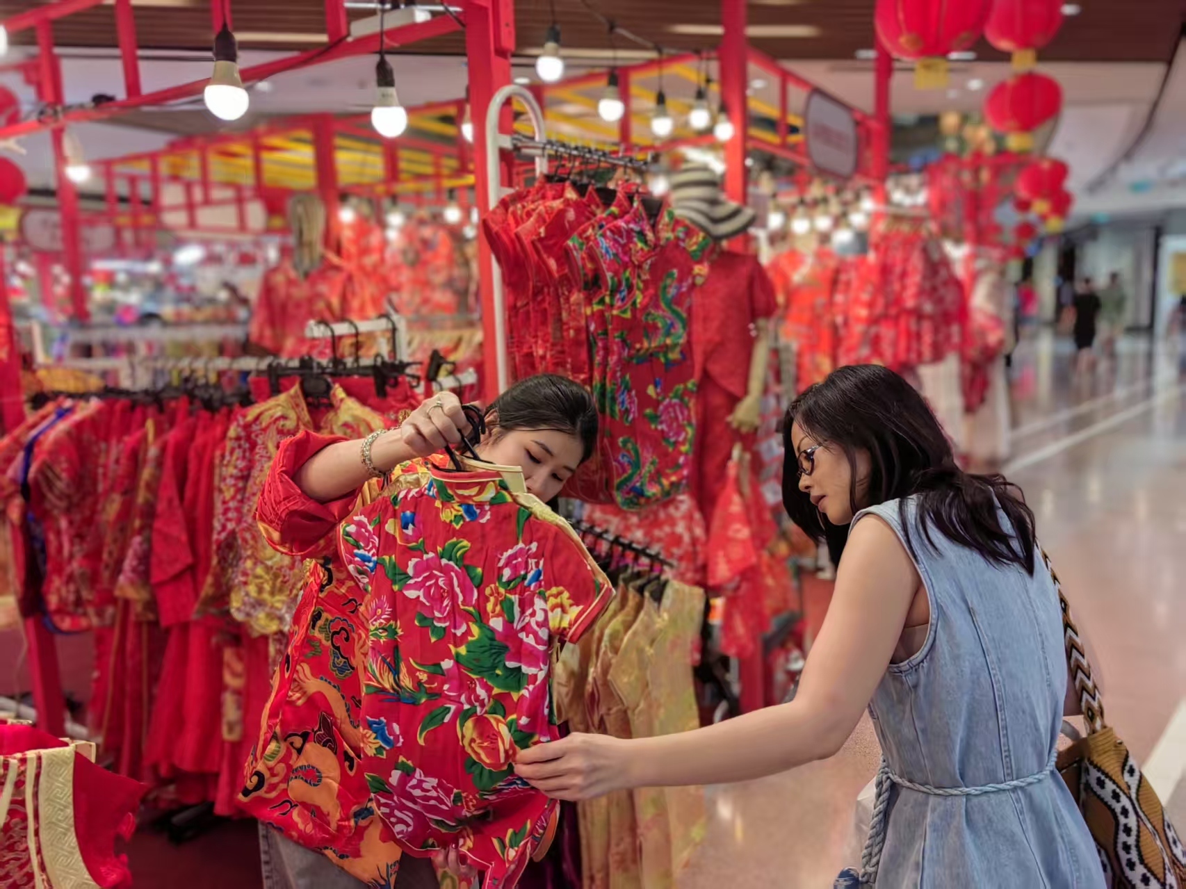 岳汉：“塌房”了的泰国，这个春节怎么过？_凤凰网