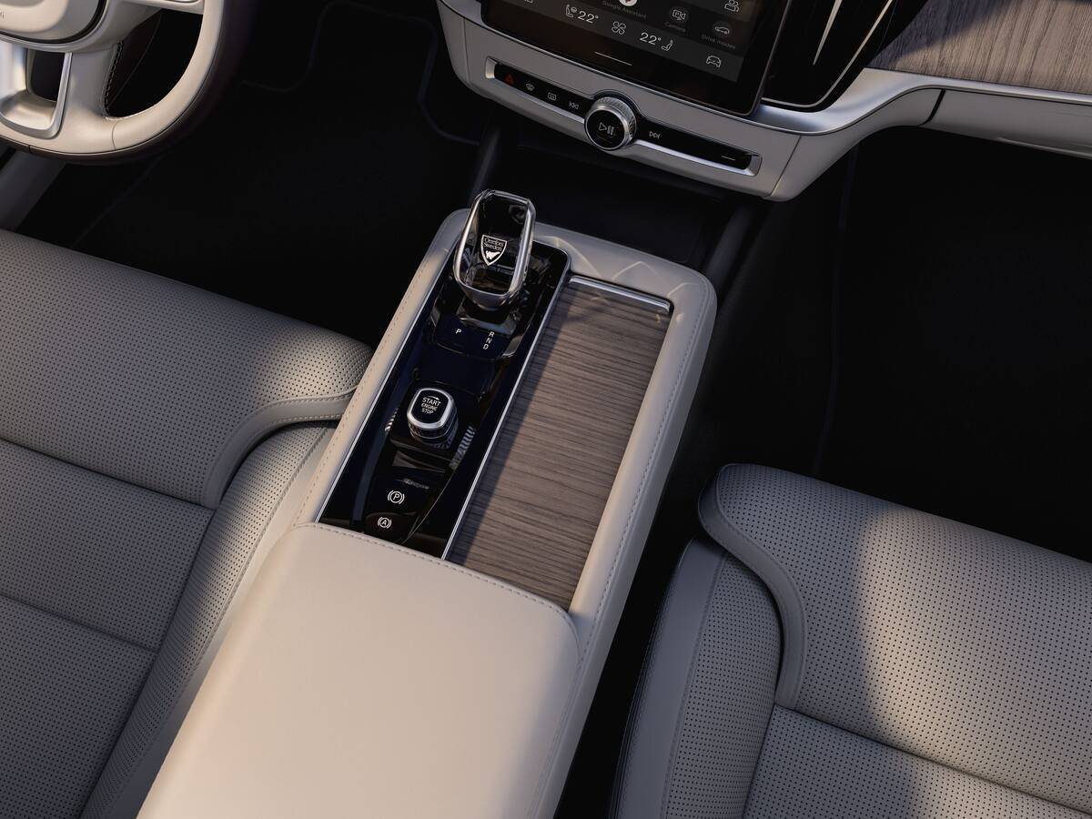 30 万元的全新沃尔沃 S90,除了安全还有什么?