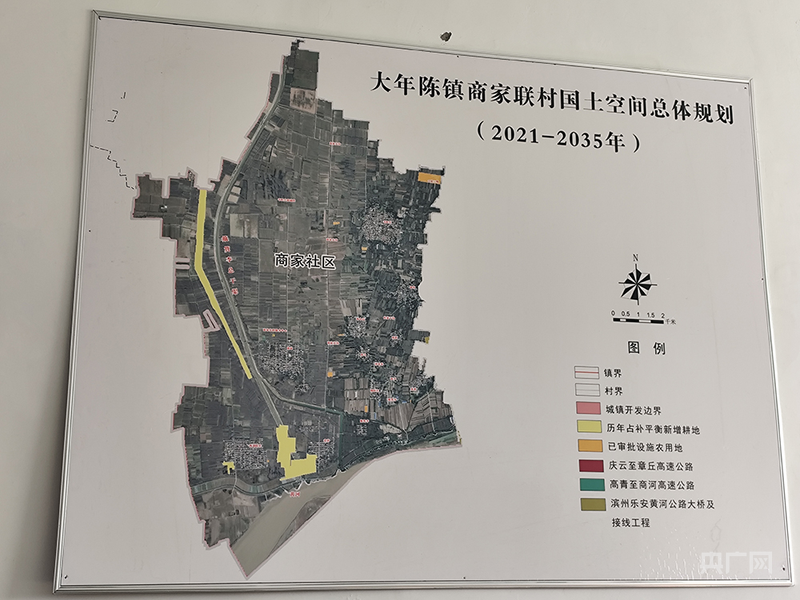 被挖土地为大年陈镇历年占补平衡新增耕地(白德彰摄 央广网发)