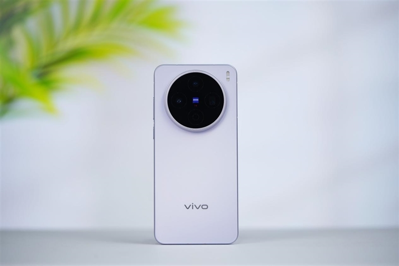 果味十足的vivo手机!vivo X200s全面评测:最强“苹替”的安卓标准旗舰