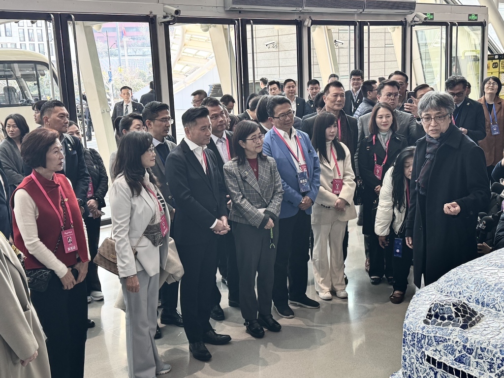 台北市代表团参访梅奔中心。本文图片均为澎湃新闻记者 蒋乐来 图