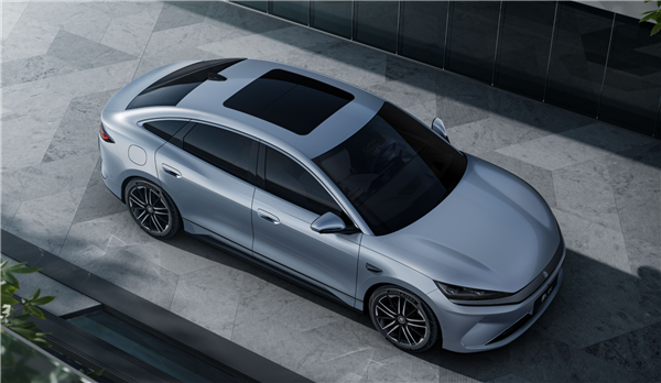 天神之眼C上车 全新比亚迪秦L EV官图发布:颜值不输大哥汉EV