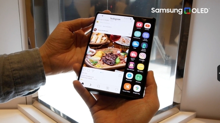 CES 2025|三星显示大秀多款卷轴屏和折叠屏