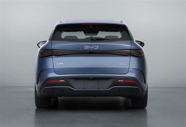 百姓买得起的旅行车!比亚迪海豹06 DM-i旅行版亮相上海车展