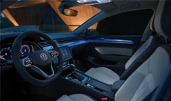 一口价14.98万元!一汽大众迈腾众享款280TSI豪华型上市