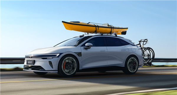 品牌第二款纯电猎装车!极氪007GT量产下线:标配激光雷达+800V平台