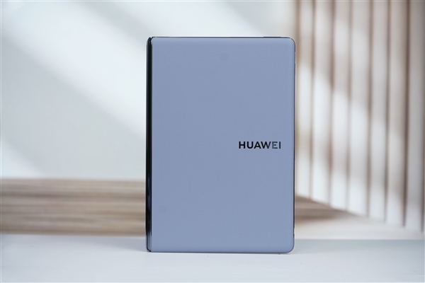 华为首款鸿蒙折叠屏电脑!MateBook Fold非凡大师图赏