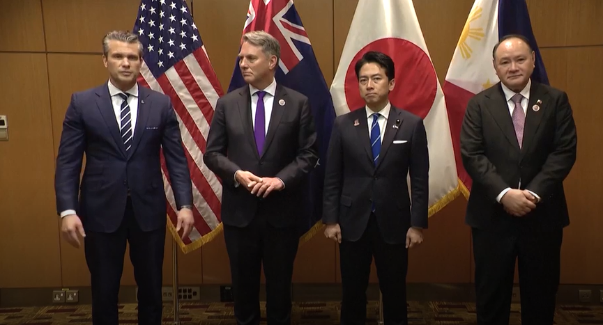 赫格塞思同澳大利亚、日本、菲律宾防长。图源:GJ