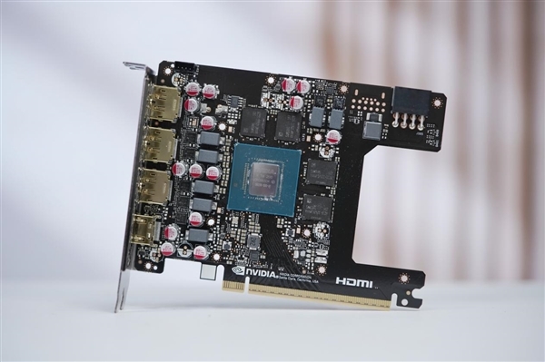 小巧双槽!映众RTX 5060 Ti曜夜16GB显卡图赏