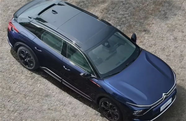 法系颜值天花板!新雪铁龙凡尔赛上市:定价13.77万元