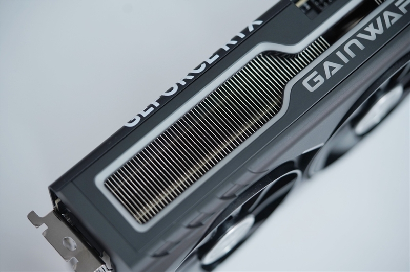 耕升RTX 5070 Ti炫光·超OC显卡评测:外形紧凑 性能不打折