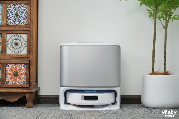 一台顶三台!云鲸逍遥002 AI活水履带洗地机器人让你彻底“躺平”清洁~