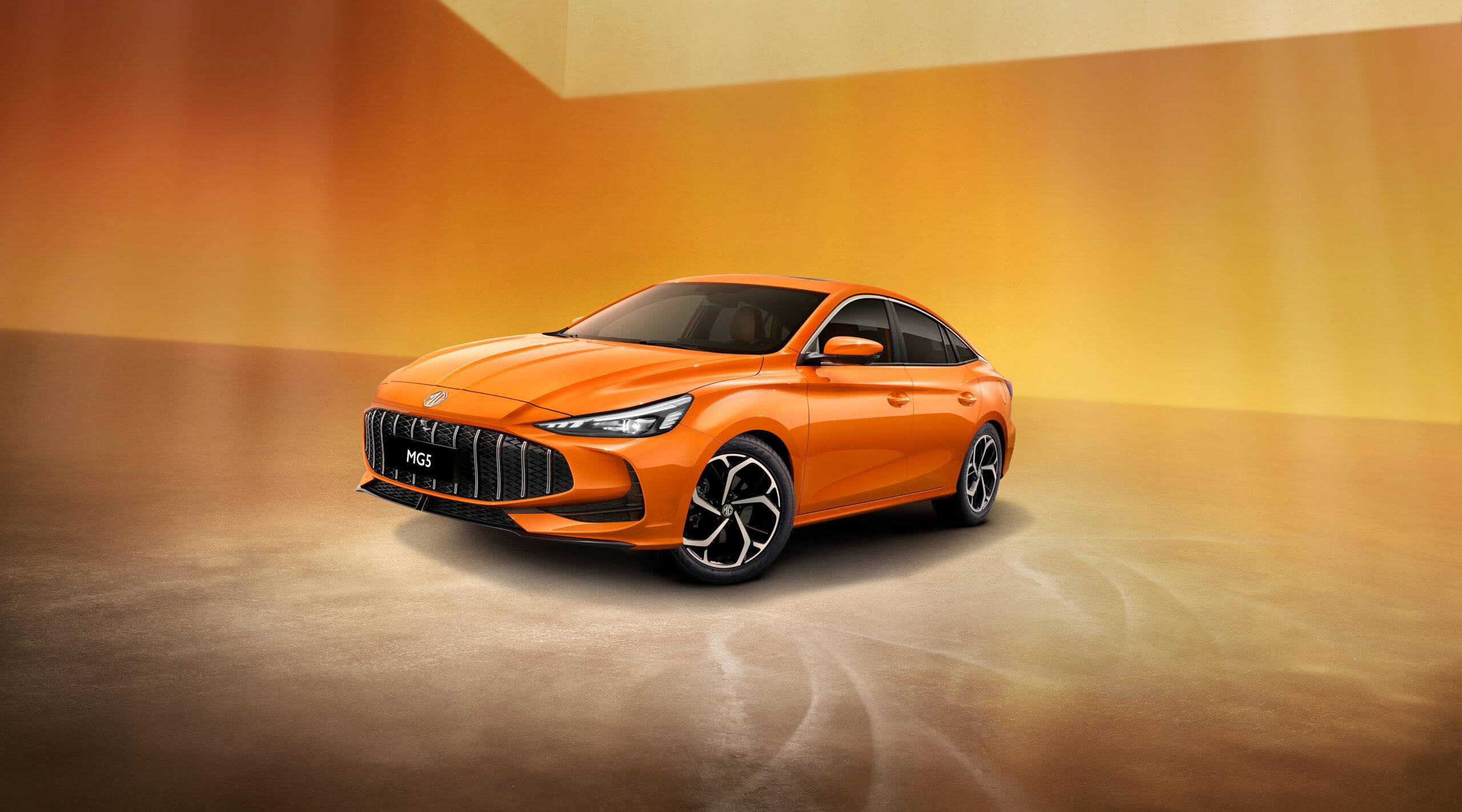 上汽名爵一口气发了三辆车,其中一辆会让 OPPO 帮着卖