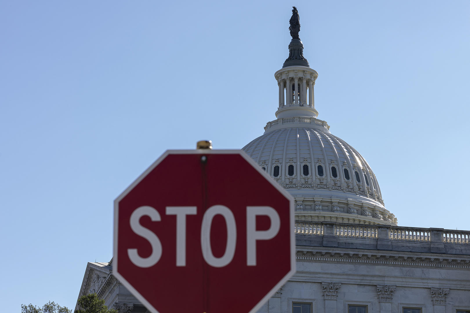 美国政府“停摆”，特朗普的阳谋：可以带来很多好处_凤凰网