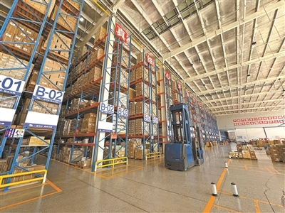 京南图书文化产业园内的图书仓库