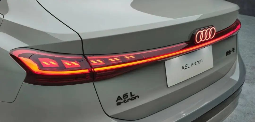新奥迪 A6L e-tron 亮相,后面跟着 E5 Sportback 和三款大众概念车