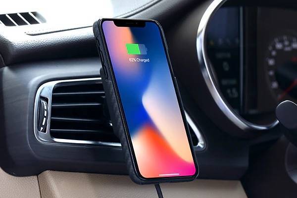 欧盟的这张小贴纸,将改变未来手机的设计方式