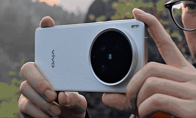 vivo X200 Ultra 影像评测:不输 Pocket 3,强到直接拍银河?