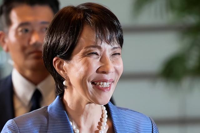 路透社选的这张照片非常微妙