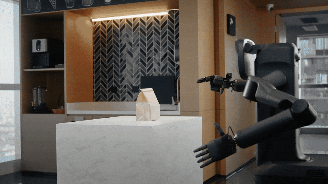 当服务机器人长出手臂,类人形机器人何以撬动万亿市场?