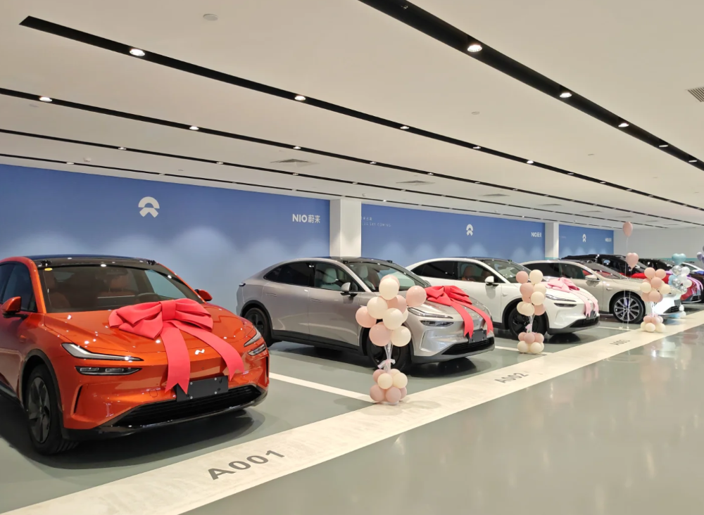 蔚来冲刺月销5万台!下半年再发三款新车,李斌开打四季度盈利战