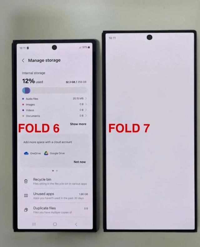 三星Galaxy Z Fold7折叠手机真机曝光:最薄处4.7/10.1毫米