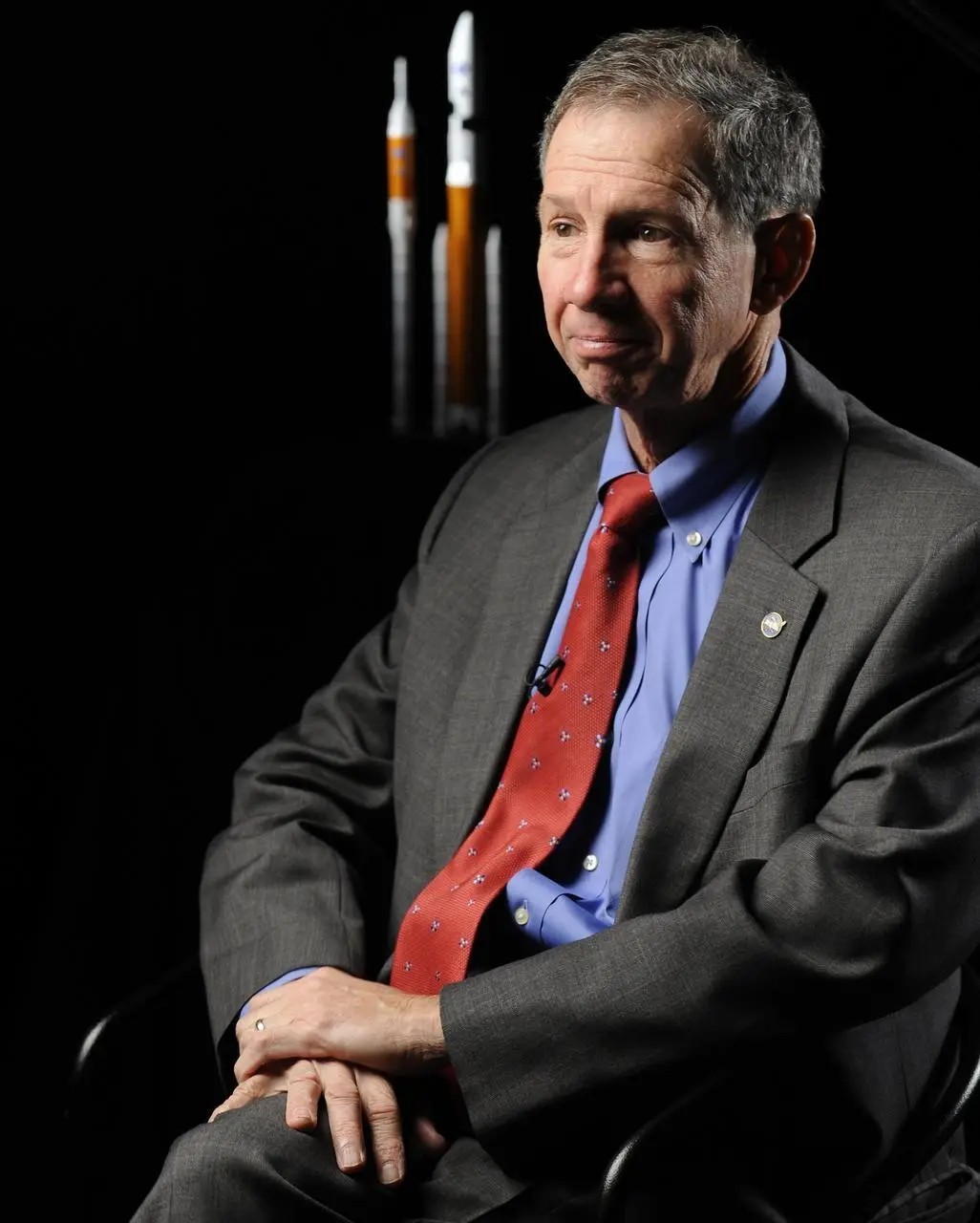 格里芬是科班出身,写过教材带过课,相当于美国航天的一位祖师爷。图片来源:NASA