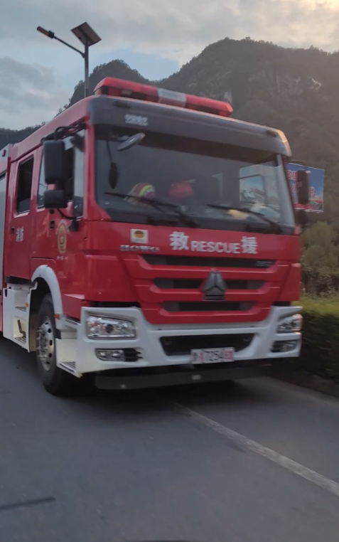 微视频｜闻“汛”而动 冲锋在前 党员干部扛起使命担当