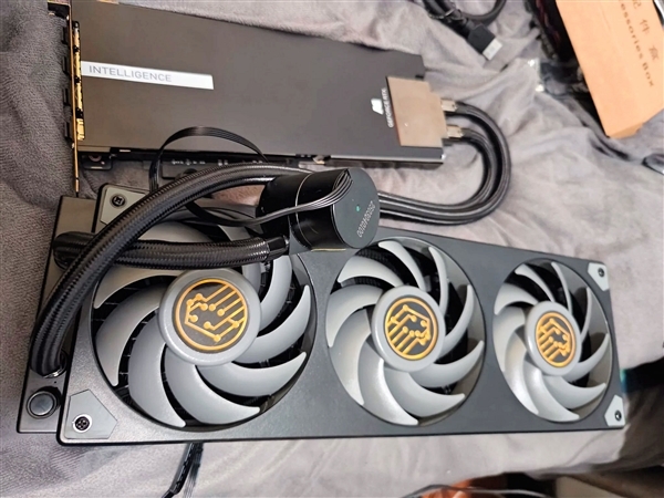 RTX 4090 48GB Turbo ジャンク ジャンク】RTX 4090 48GB Turbo 魔改造品 RTX 4090魔改48GB显存还有