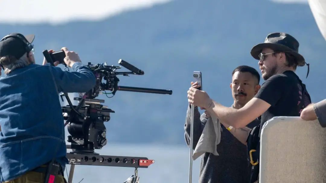 下半年手机要变天:三星三折叠爆料、苹果薄如纸、谷歌换代工