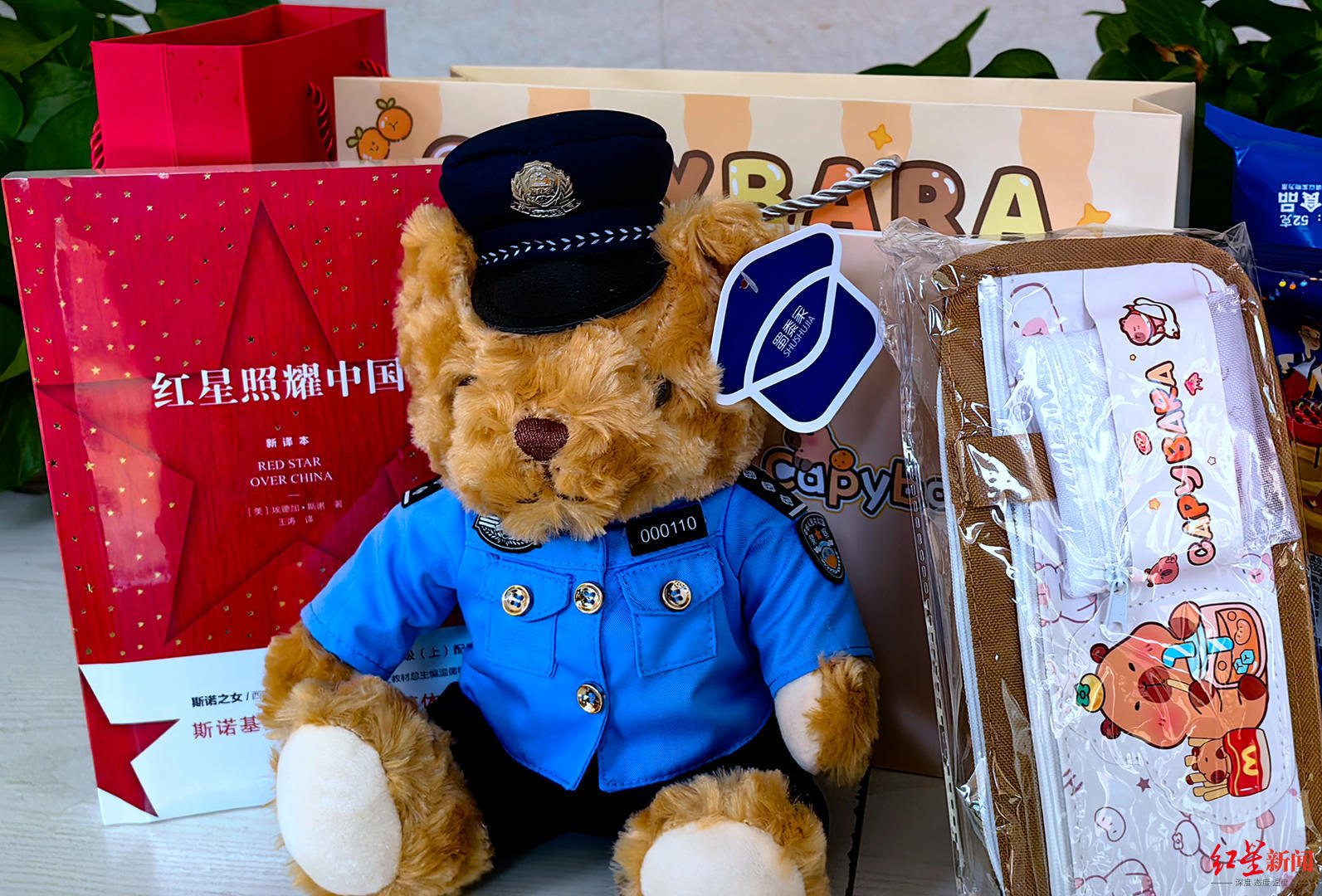 ▲民警送的奖品