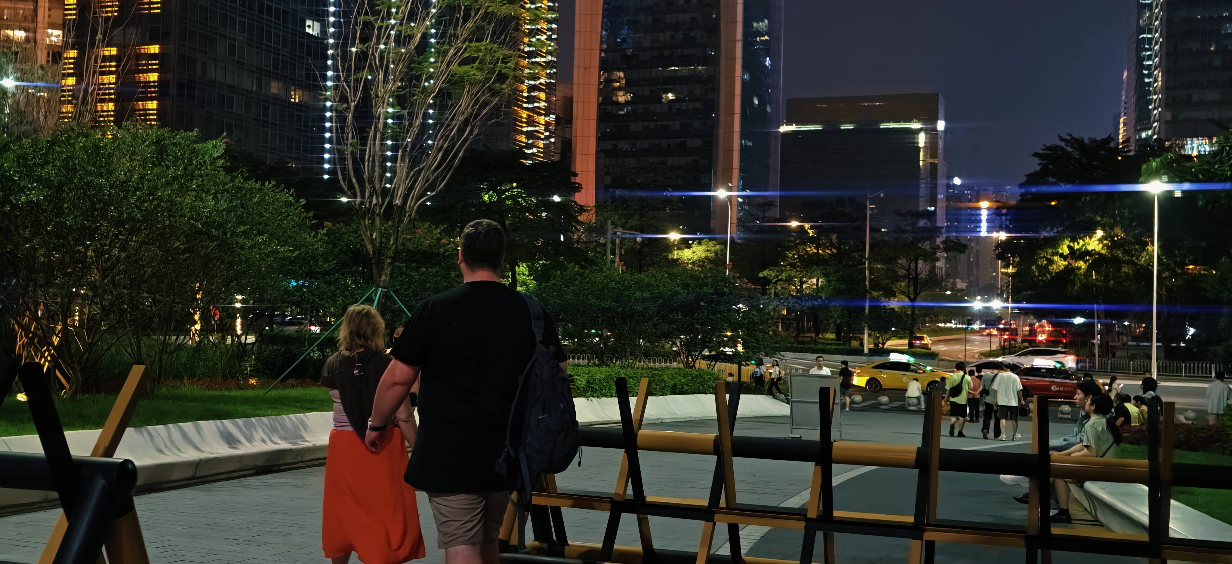 OPPO 盯紧 iPhone,小米盯紧 OPhone|小米 Civi 5 Pro 上手