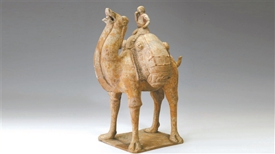 隋朝胡人吃饼骑驼俑 (山西博物院官网)