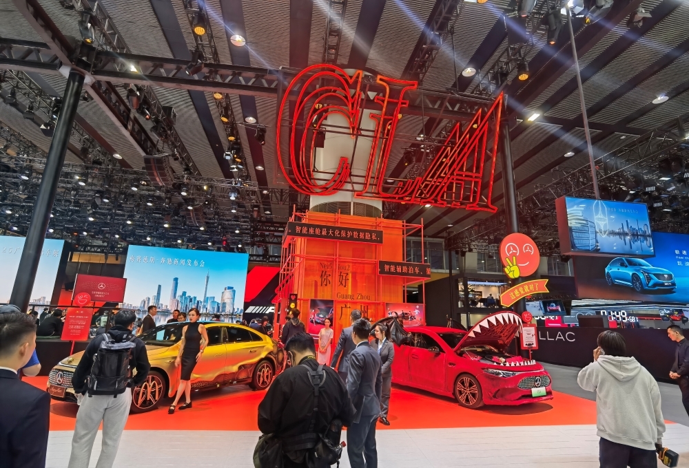 埃安首款增程车限时10.48万起售!综合续航1240公里,上车广汽自研辅助驾驶系统