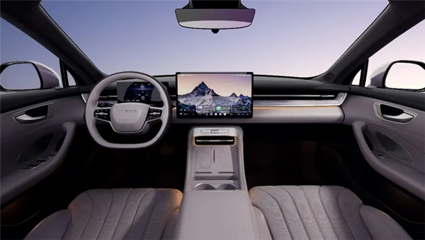 荣威中大型轿车M7 DMH实车首秀!将于下半年上市