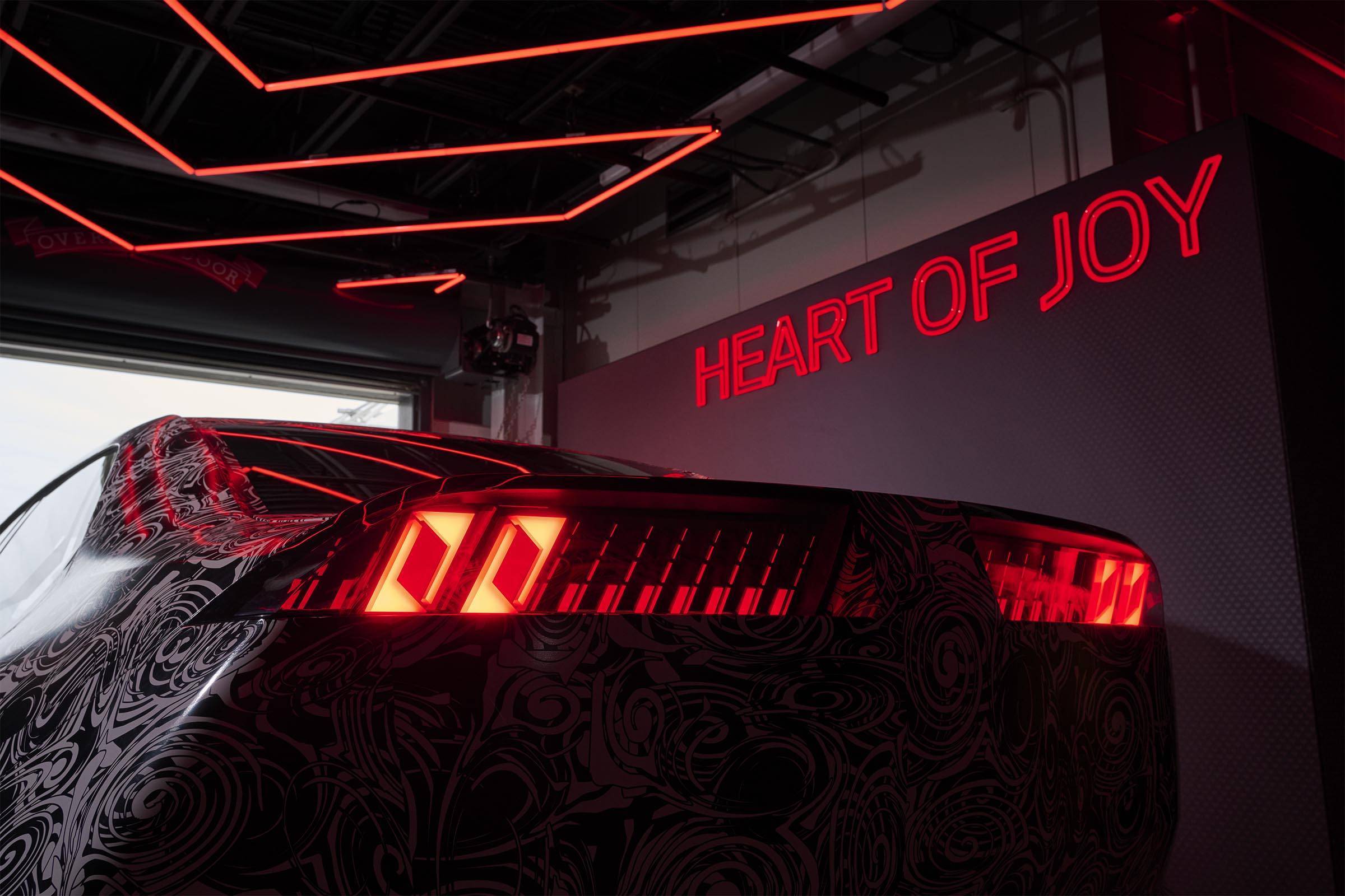 从参数到「体验」,宝马和尊界正在「特调」ECU