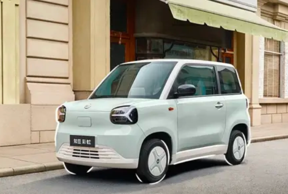 宏光MINI EV同级!知豆彩虹Pro上市:零售价3.89万起