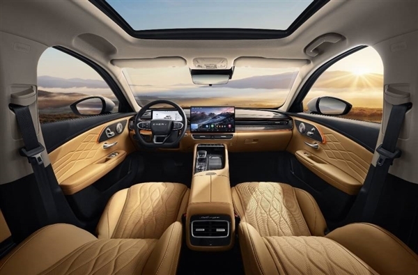 合资家轿最强杀手来到!奇瑞艾瑞泽8 Pro上市:红包价10.39万起