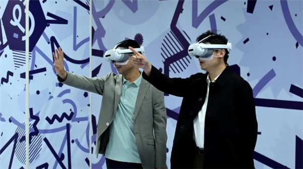 中兴发布全新VR电影方案:5.5G高速网 支持4K/90fps