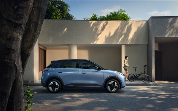 单月狂卖超3万辆 吉利星愿全新配色车型上市:限时6.88万起