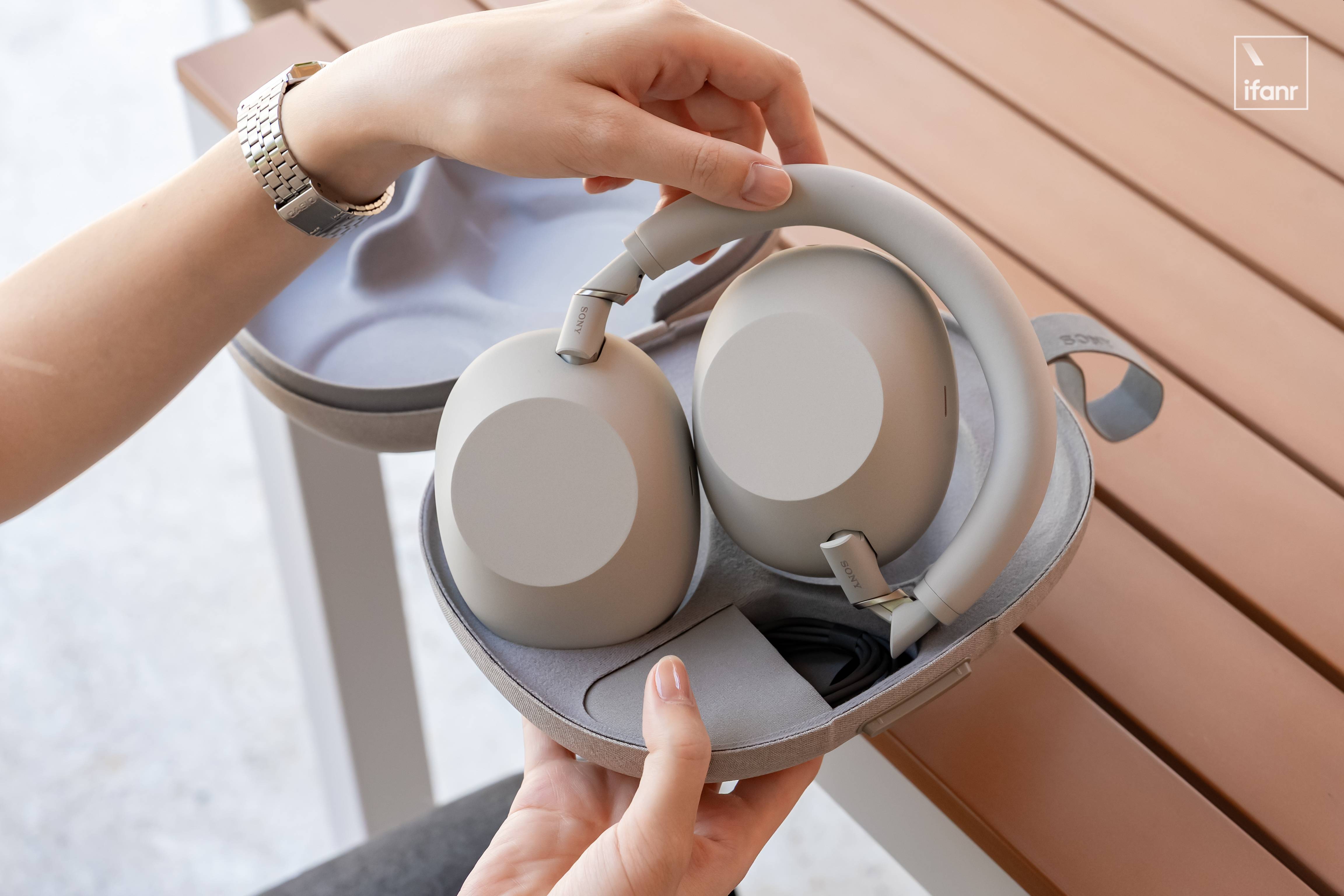 索尼 WH-1000XM6 首发评测:一款迟到三年的索尼旗舰降噪耳机