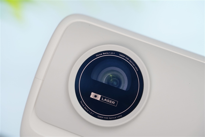 三色激光画质惊人!当贝D7X激光投影仪评测:三千元不到就能体验旗舰技术